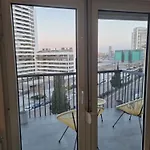 La Parada De La Estacion Con Parking
